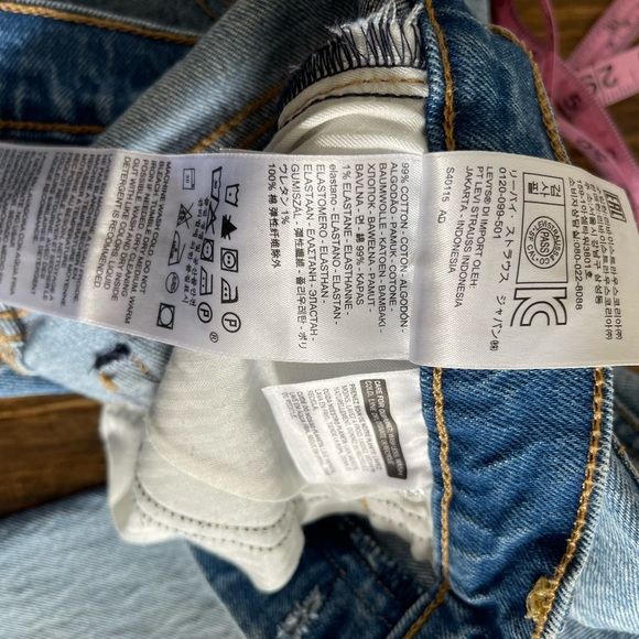 Levis Wedgie - Picture 7 of 10